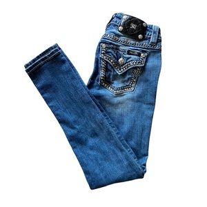 Miss Me Bedazzled Skinny Jeans✨✨✨